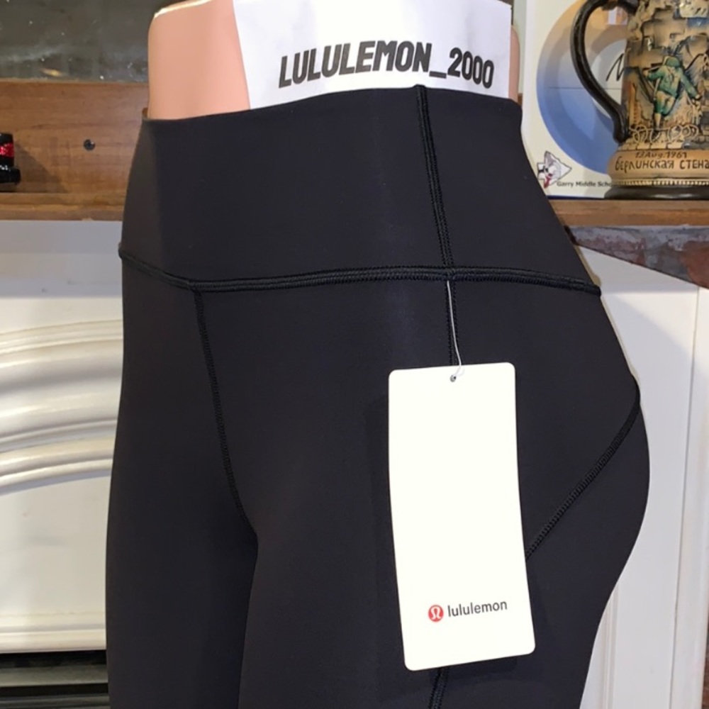 🌿NWT Lululemon In Movement 25” Legging - Picture 3 of 4